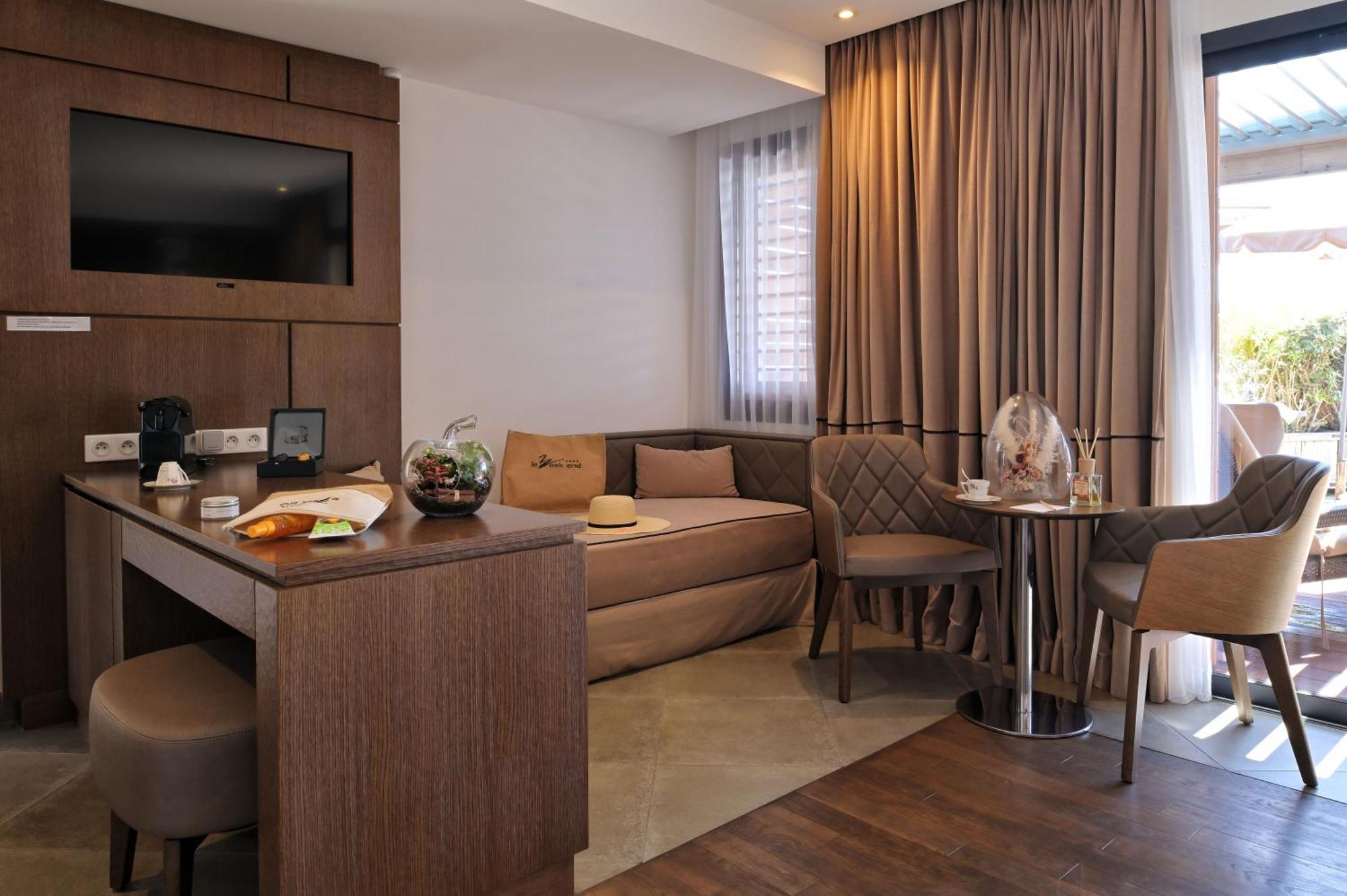 Hotel Le Week End Αζάτσιο Εξωτερικό φωτογραφία