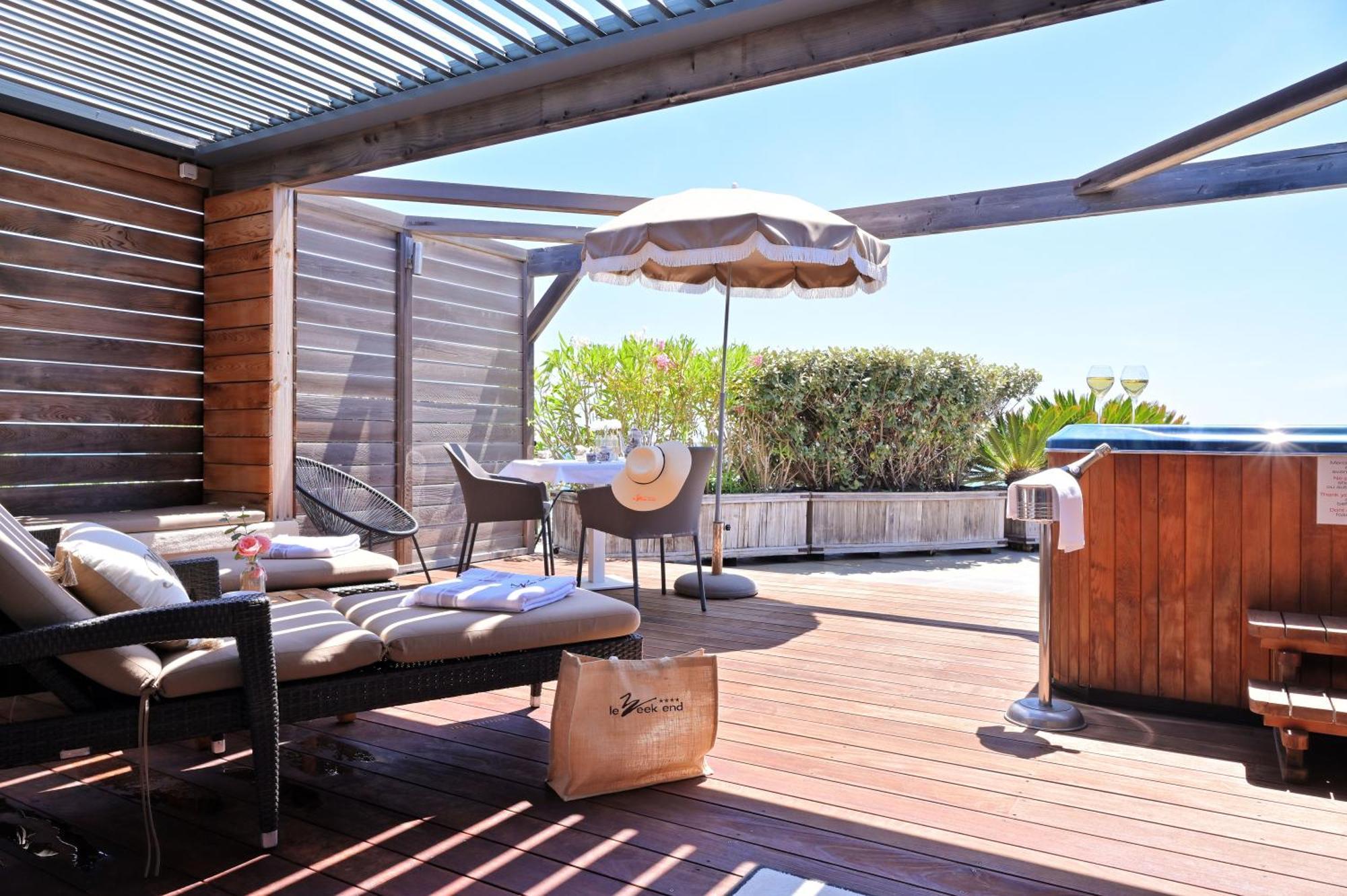 Hotel Le Week End Αζάτσιο Εξωτερικό φωτογραφία